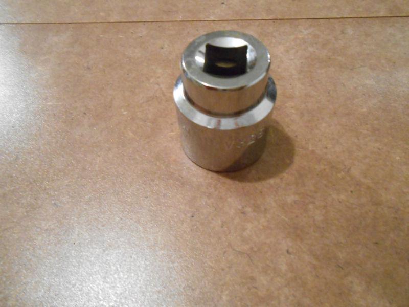 Mac 1 socket 1/2 drive 