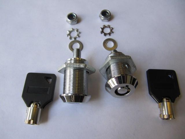 Barrel locks with keys