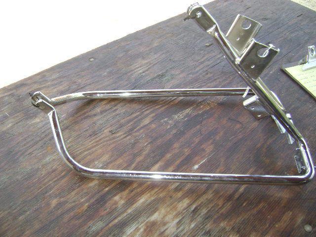 2009-13 harley davidson street glide saddlebag brackets, dealer take-off