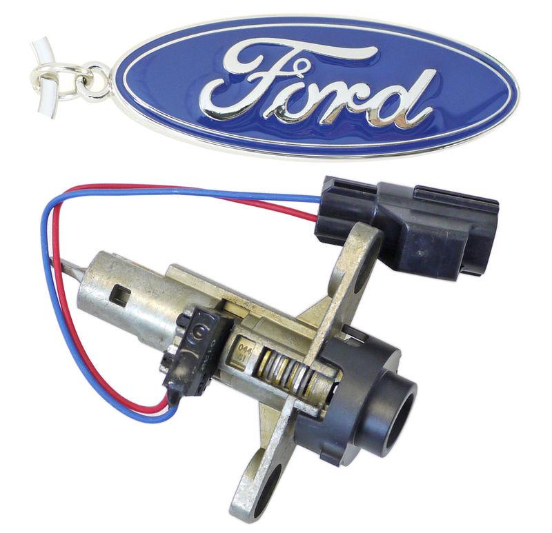 Ford mustang 2005-2012 trunk lock cylinder with key, dealer new part - assembled