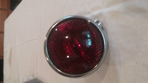 Vintage 5 1/2&#039; red fire truck light (12 volt)