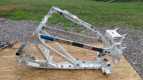 2009 ds 450 can am complete frame