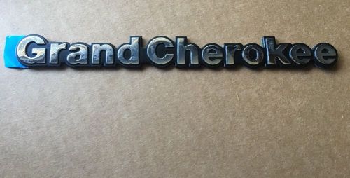 Oem chrome jeep grand cherokee side fender emblem badge script nameplate plastic