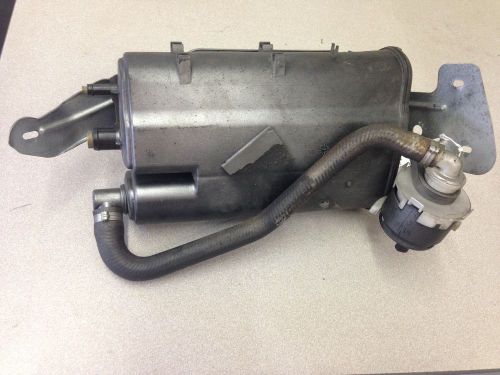 98-02 mercedes benz clk430-320-55 fuel evap vapor canister 2024701559 (fit:2002