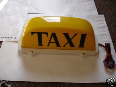 Taxi light, yellow, magnetic, 12 volt, cab, hackney ny passenger car taxicab