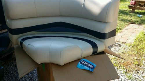 Wise premier series pontoon bow radius corner cushion, platinum/cobalt blue/navy