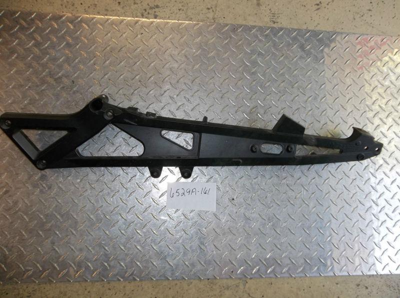 04 05 gsxr 600 750 left rear subframe rail straight str8