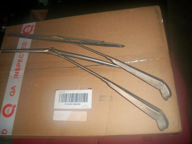 Nova/camaro "oem" windshield wiper arms and blade holder