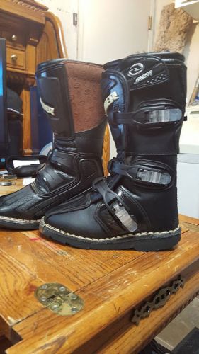 Answer size 1 motocross atv boots