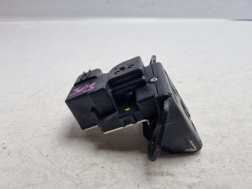 Hyundai ix35 tailgate boot lid lock rear 81230-1h300 mk1 2010 - 2015