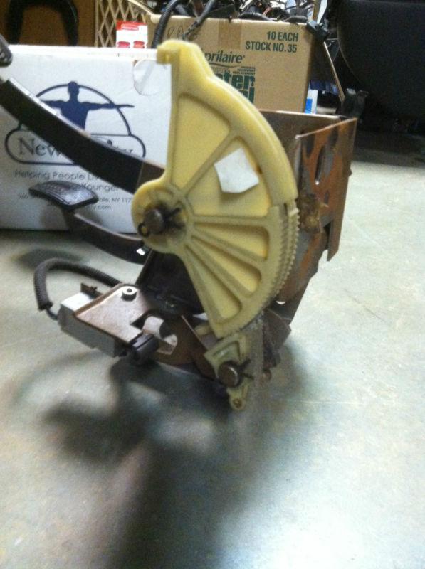 Buy 94 95 MUSTANG GT 5 SPEED PEDAL ASSEMBLY CLUTCH T5 302 5.0 in