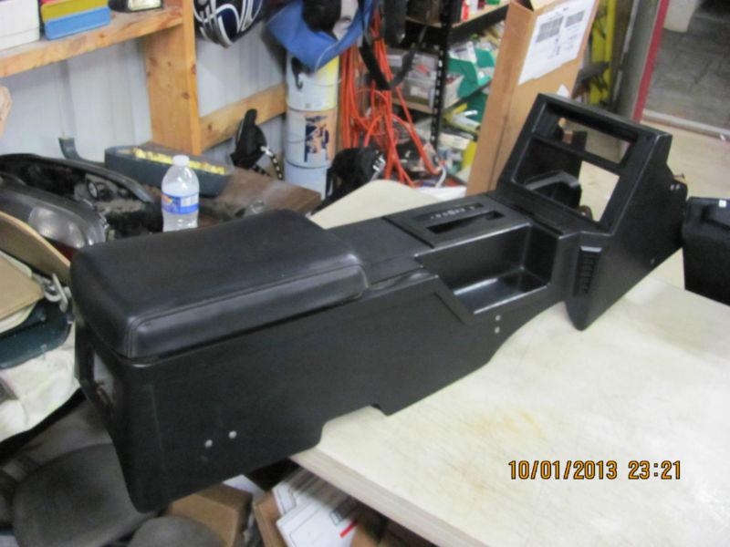 82-92 CAMARO COMPLETE CONSOLE NICE GM, US $149.99, image 4