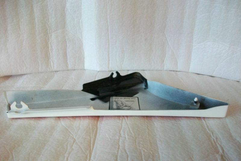 NOS 1984 Yamaha RZ-350 New Original 'Silky White ' ( RED ) Right Side Cover, US $249.99, image 6