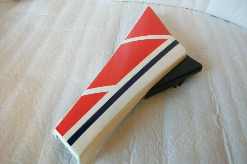NOS 1984 Yamaha RZ-350 New Original 'Silky White ' ( RED ) Right Side Cover, US $249.99, image 7