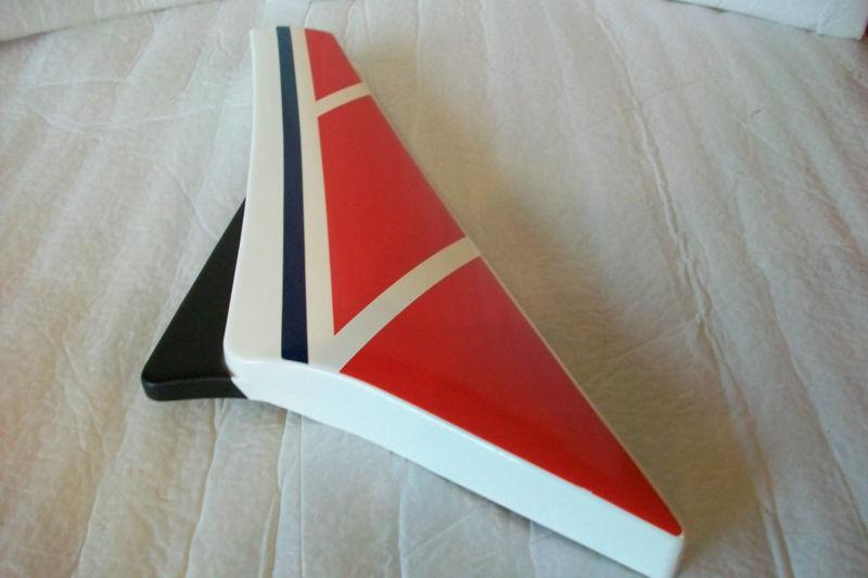 NOS 1984 Yamaha RZ-350 New Original 'Silky White ' ( RED ) Right Side Cover, US $249.99, image 9