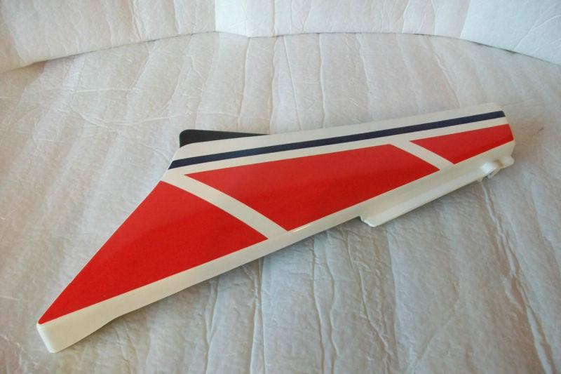 NOS 1984 Yamaha RZ-350 New Original 'Silky White ' ( RED ) Right Side Cover, US $249.99, image 10