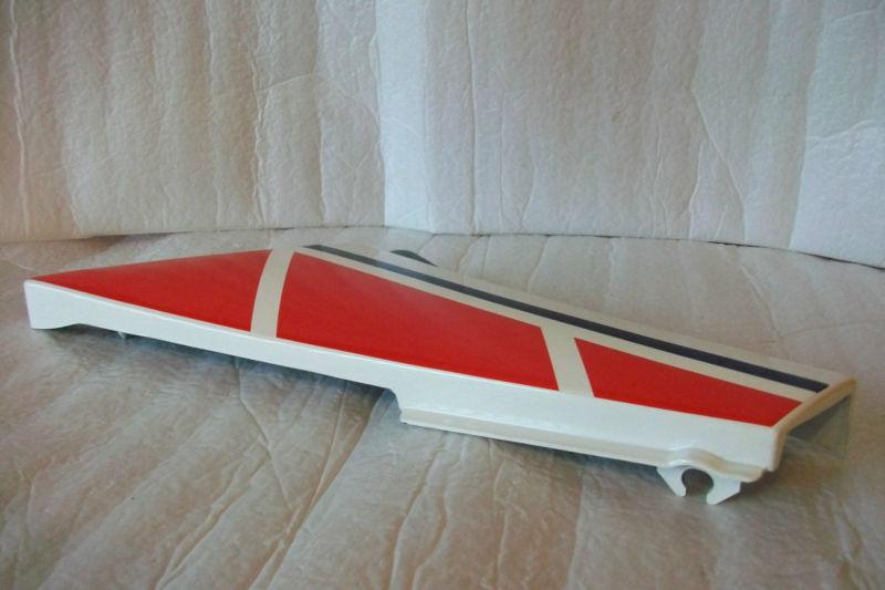 NOS 1984 Yamaha RZ-350 New Original 'Silky White ' ( RED ) Right Side Cover, US $249.99, image 11