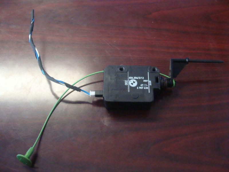 Bmw oem e65 e66 gas fuel door lid flap actuator battery lock switch