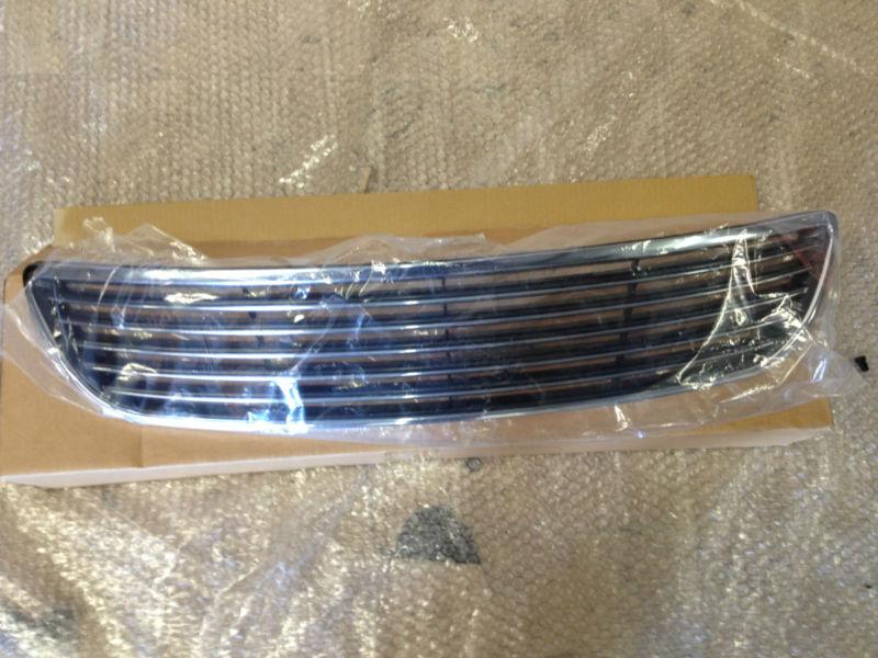 Grille 2005-2006 lexus es330 chrome/black aftermarket new!!!!!!!!!