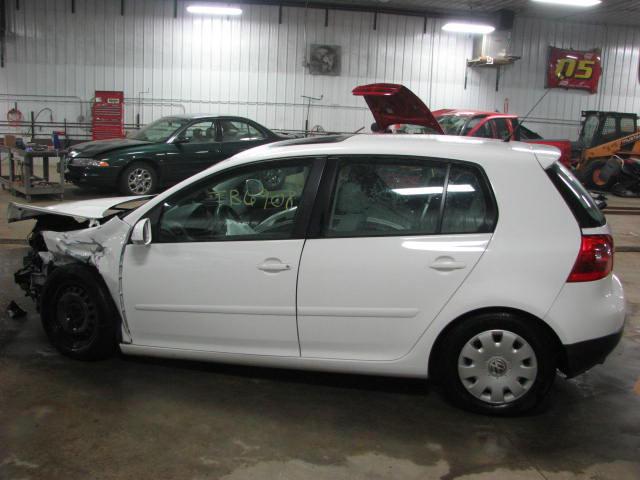 2007 volkswagen rabbit outer tail light lamp left