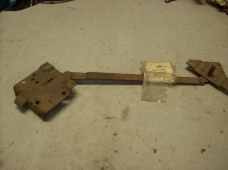 1951 frod pickup nos drive door latch