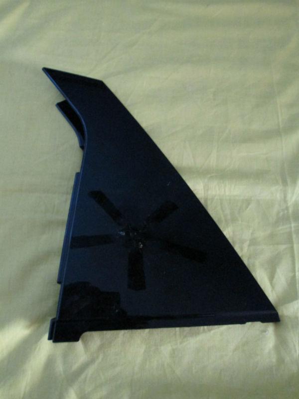 Gm general motors oem 22988261 applique asm-rr s/d wdo frm rr lh