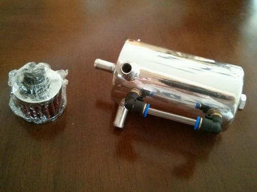 Polished aluminum .5 liter oil reservoir catch can tank with breather filter