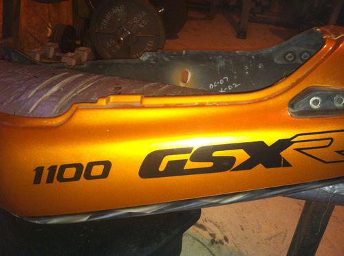 Suzuki 1992 1100 Gsxr Tail Fairing And Chrome Grab Bar Very Nice, US $100.00, image 2