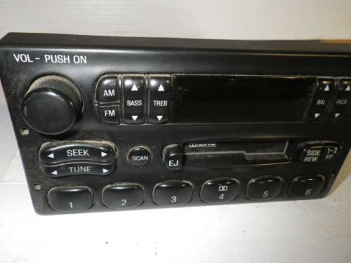 01 02 03 04 ford f150 audio equipment am-fm cassette id yw7f-19b132-aa * oem