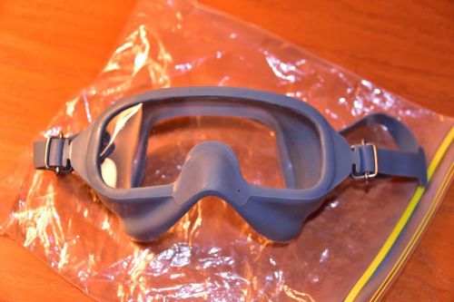 Scott aircraft emergency aircrew smoke goggles 322-70