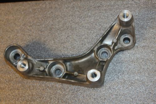 08 09 10 11 mercedes-benz c300 right front differential support a 272 014 02 95