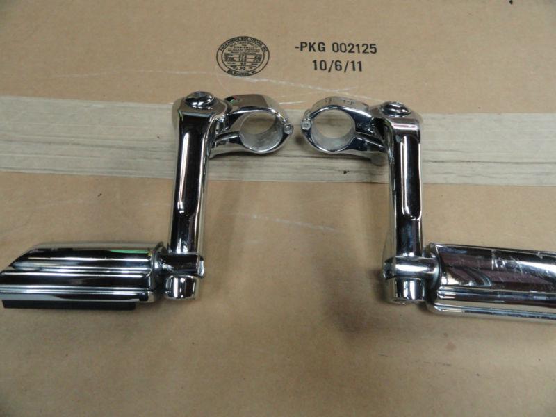 Find Harley Davidson Foot Pegs in Liberty, Missouri, US, for US 15.00