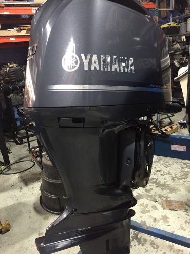 Yamaha outboard f300 four stroke motor
