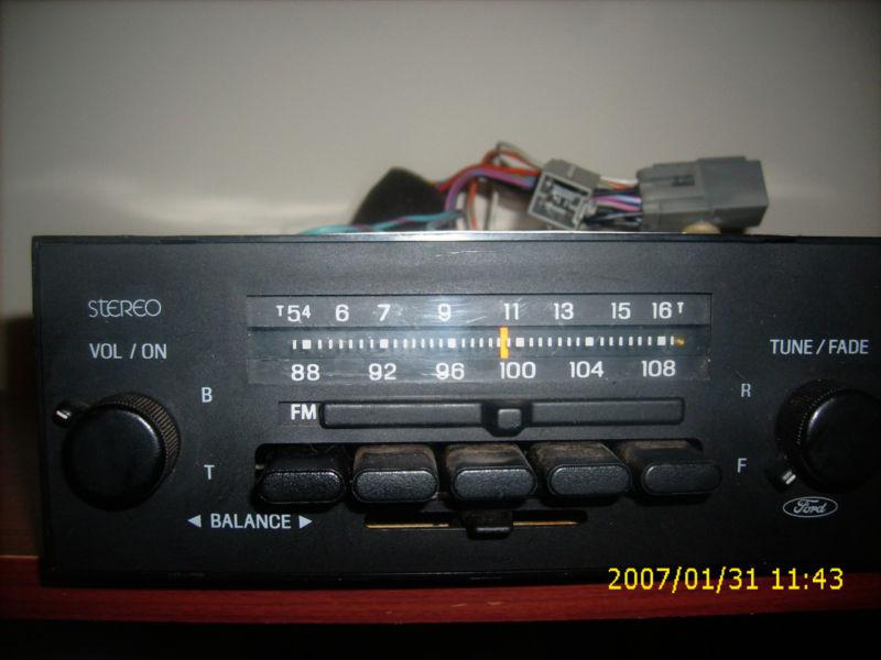 Vintage ford car stereo 12v neg. gnd.  great working condition!