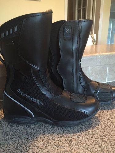 Tour master women boots size 8