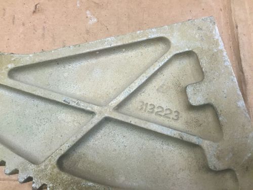 Lot of 2 omc stringer tilt gears 313223