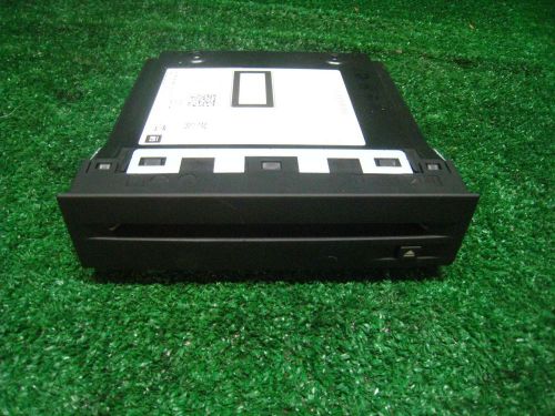 2013 cadillac xts dash glove box mounted single cd player 22952326