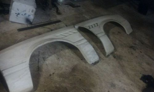 Fiberglass mustang fenders