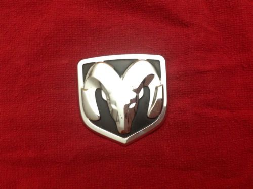 Dodge ram head horn emblem journey avenger sebring flat rear 2 3/4" 05113620aa