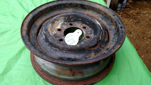 Vintage chevy  steel wheel 15x51/2 -  6 lug  3 nub hubcap holder