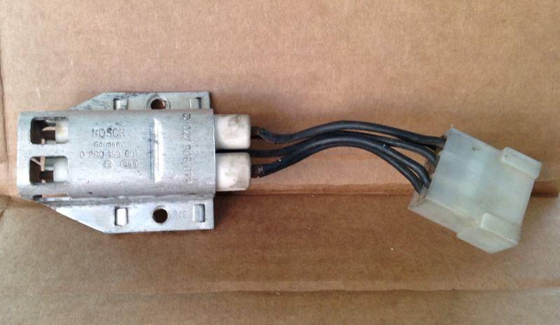 Volkswagen / porsche fuel injection resistor unit 0280159001 bosch oem 