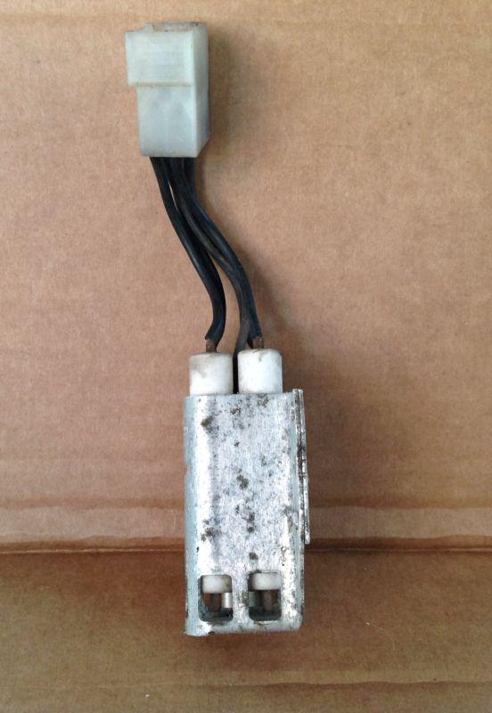 Find Volkswagen / Porsche Fuel Injection Resistor Unit 0280159001 BOSCH