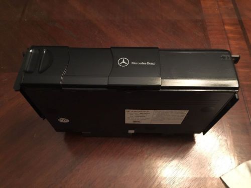 Mercedes bens w203 c240 c320 cd changer