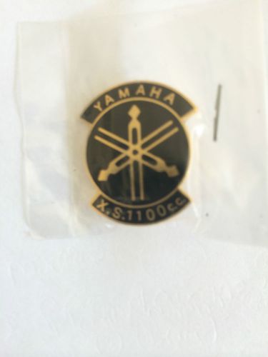 Yamaha xs1100 motorcycle pin badge : choice of two colours