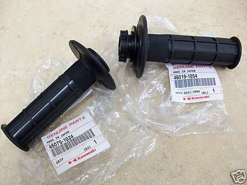 New nos oem kawasaki kxt 250 tecate 1984 1985 1986 1987 grips + throttle tube