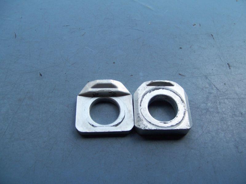 Find 057 SUZUKI GSXR750 GSXR 750 600 06 07 REAR AXLE BOLT BLOCKS CHAIN