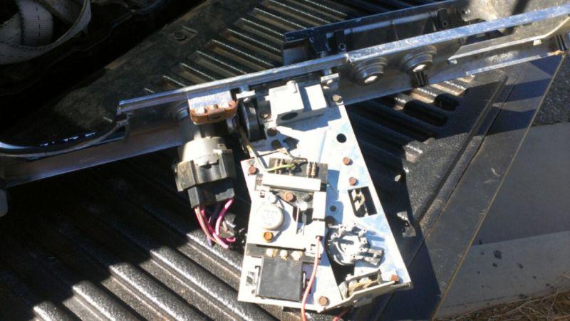 1967 Cadillac climate control, headlight switch, and wiper control Must see!!!, US $200.00, image 2