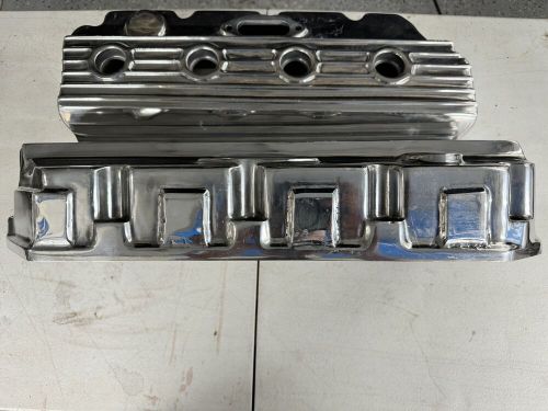 Early 1970s keith black finned valve covers vintage speed parts 426 hemi mopar