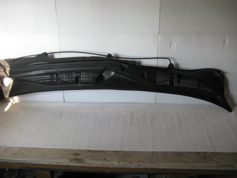 03 grand marquis windshield wiper cowl panel