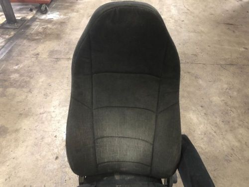 Mack CXU613 BLACK CLOTH Air Ride Seat - Used, US $209.99, image 3